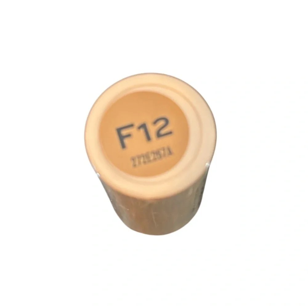 Makeup Revolution Fast Base Stick Foundation NIP